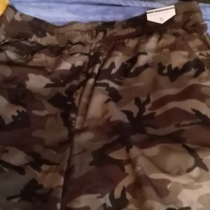 One 5 One camo ladies performance shorts XL,New!